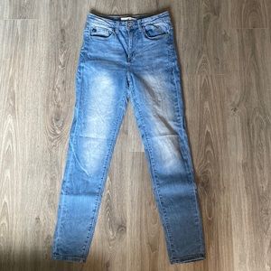 Size 26 regular high-rise KanCan skinny jeans